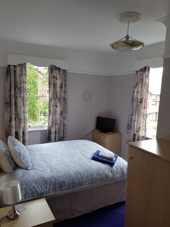 Alexandra Lodge Guest House 체스터 외부 사진