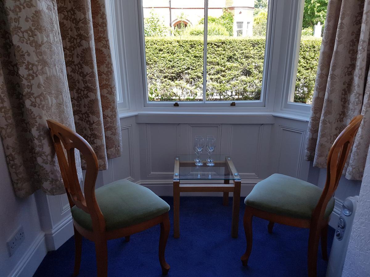 Alexandra Lodge Guest House 체스터 외부 사진