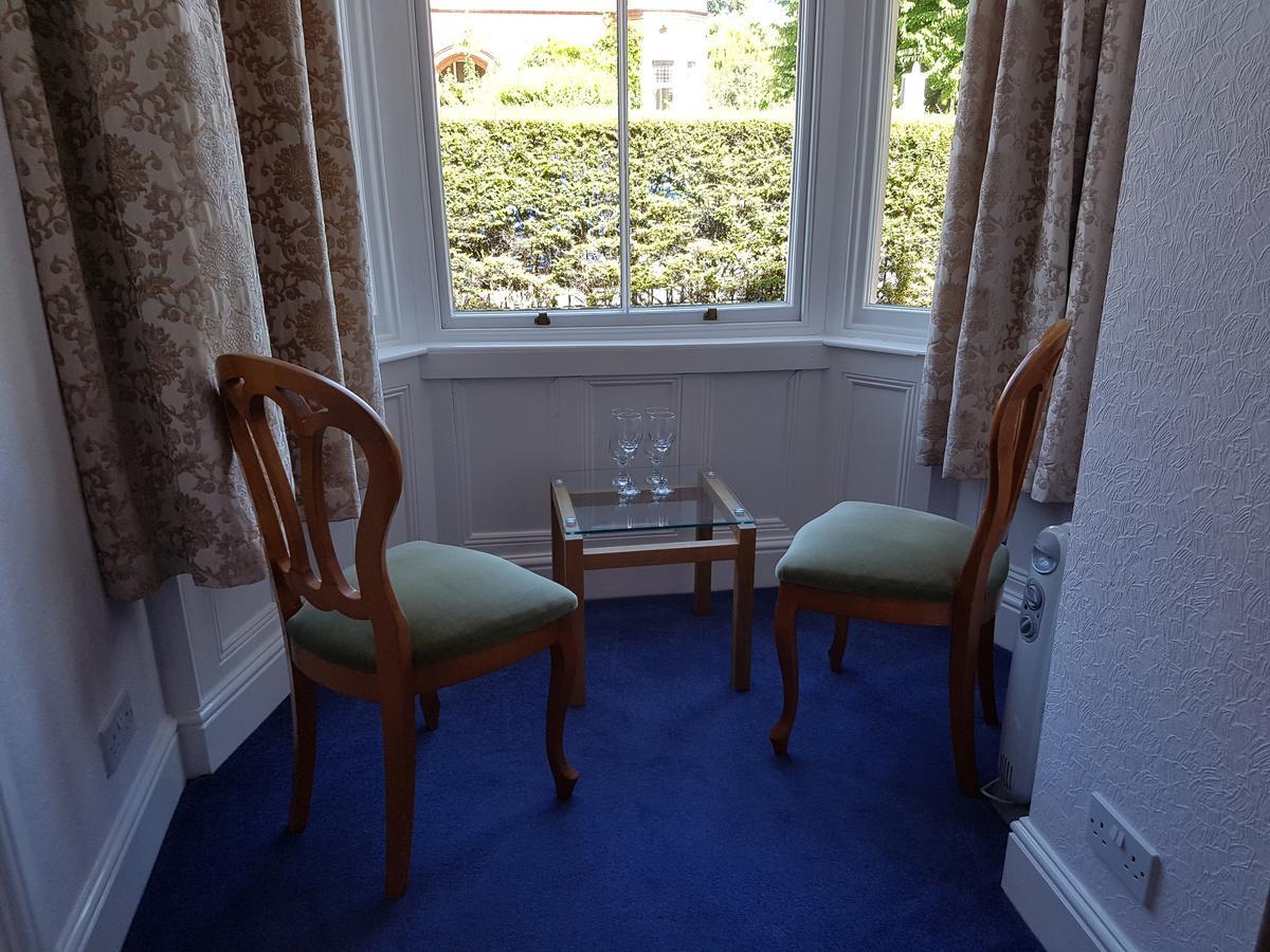 Alexandra Lodge Guest House 체스터 외부 사진
