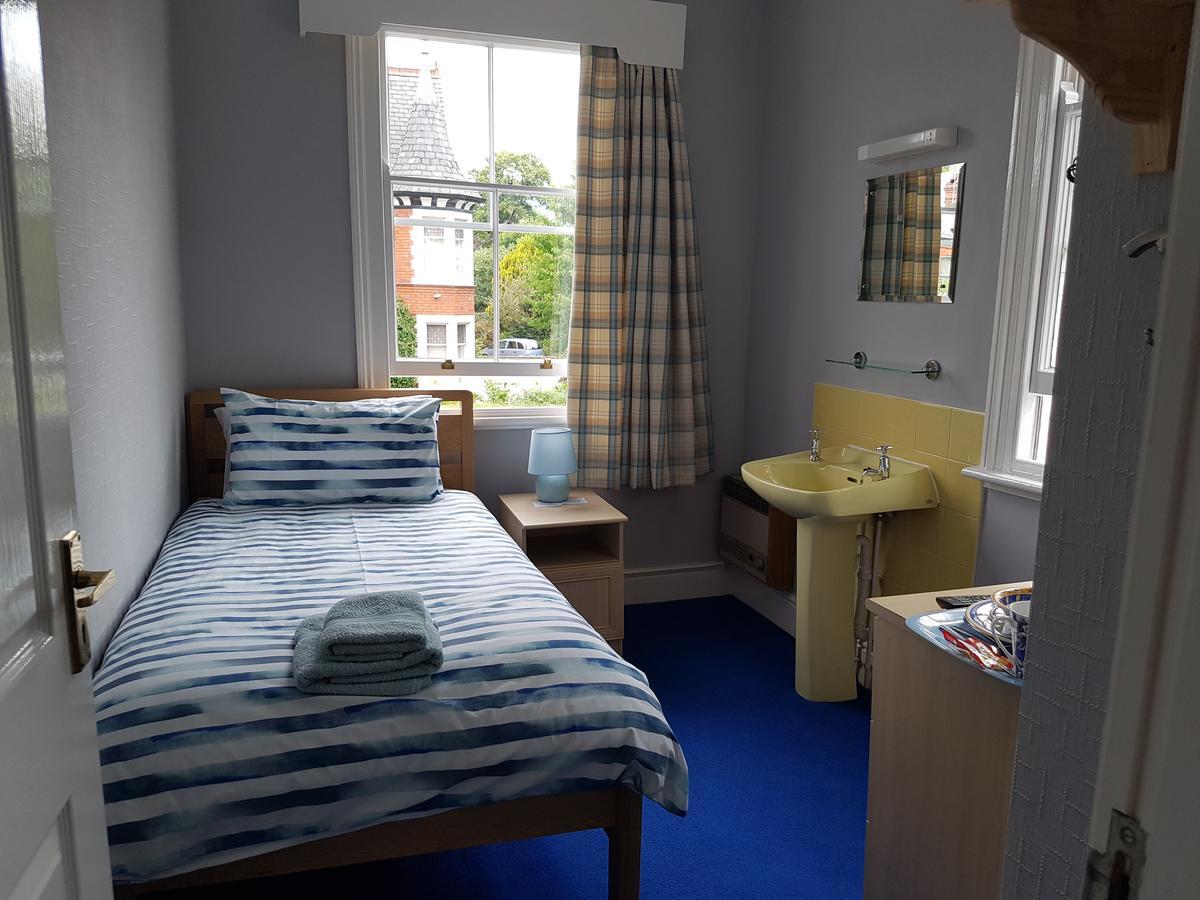 Alexandra Lodge Guest House 체스터 외부 사진